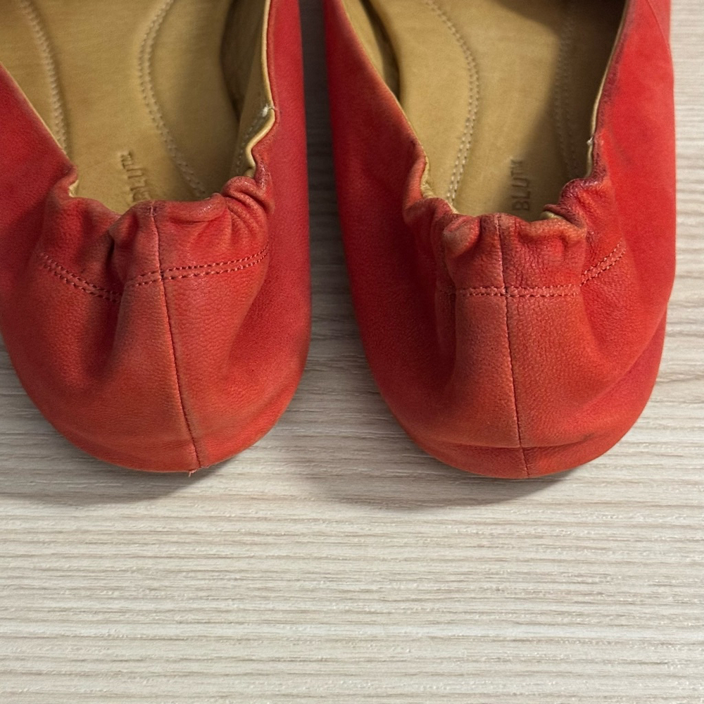 Chocolate Blu Cam Red Leather Pleated Front Slipon Flat Size 8 - Picture 2 of 6
